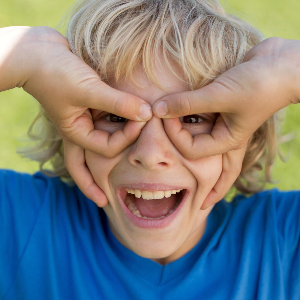 Stichting Ouderwijs richt zich op ouders en verzorgers van jeugd die op de wachtlijst staan voor ambulante specialistische jeugdhulp waarvoor een verwijzing nodig is.